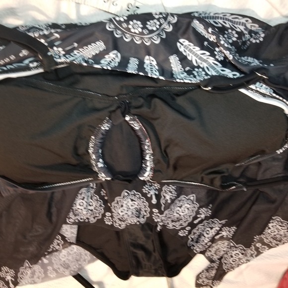 NWOT MESH HANDKERCHIEF HEM SWIM DRESS ADJUSTABLE KEY HOLE BUST XL - Picture 5 of 12